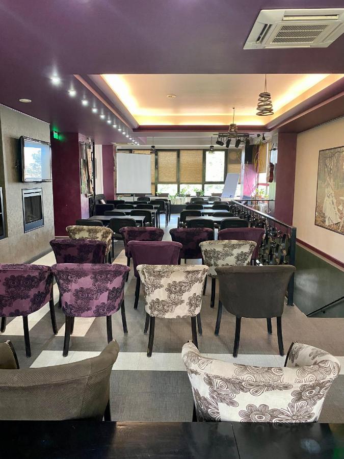 Focşani Pensiunea Rix Rooms מראה חיצוני תמונה