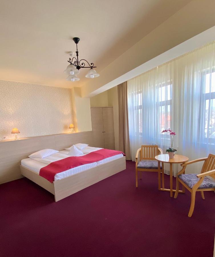 Focşani Pensiunea Rix Rooms מראה חיצוני תמונה