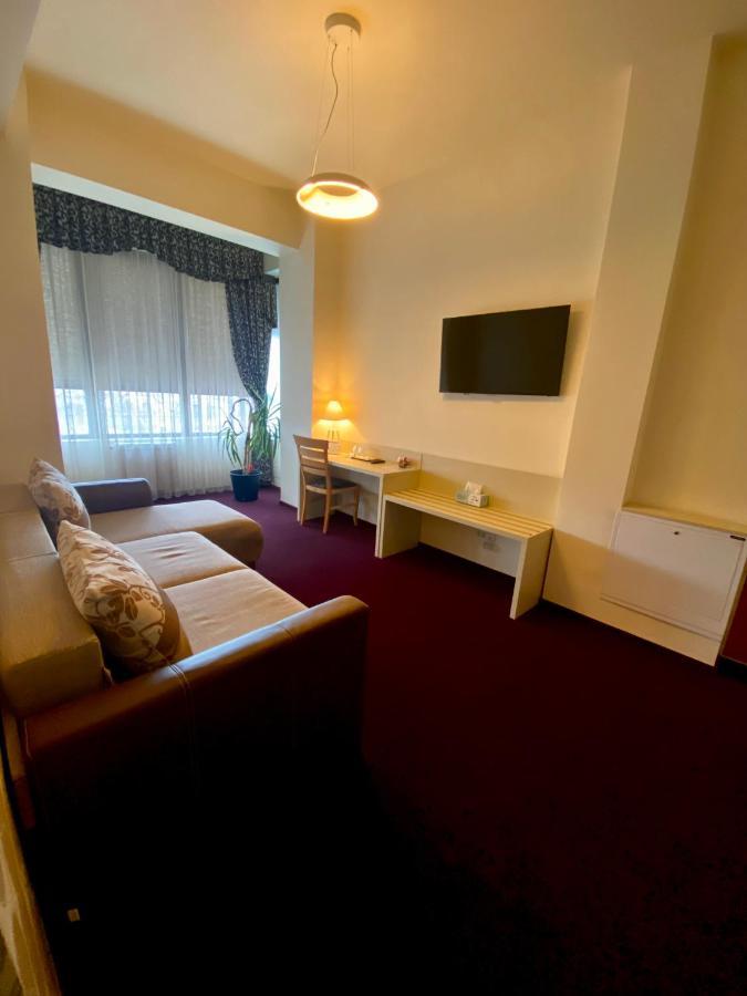 Focşani Pensiunea Rix Rooms מראה חיצוני תמונה
